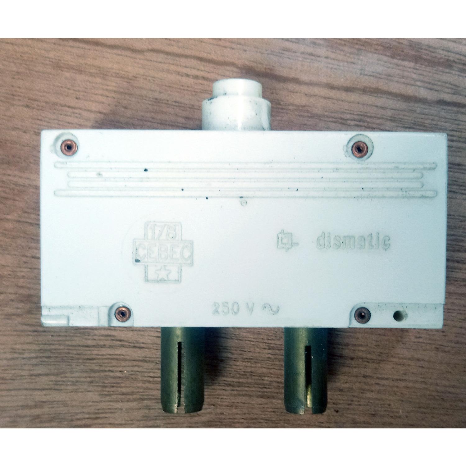 Interruttore Automatico A Fusibile 32A, 20mm, 230-400V, CEBEC 3000, Ricondizionato Funzionante