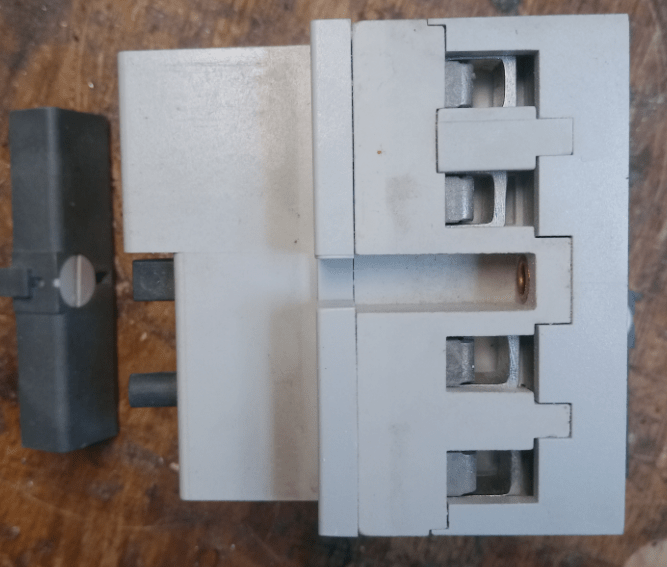 Disjoncteur différentiel Gardif Multi9 triphasé – Image 2